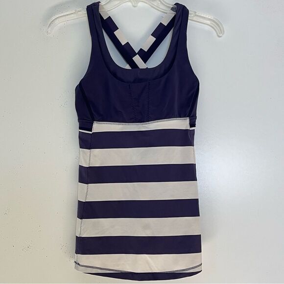 Lululemon Stuff your Bra Striped Navy White Padded Tank Top Crisscross Back 6 - Picture 2 of 8